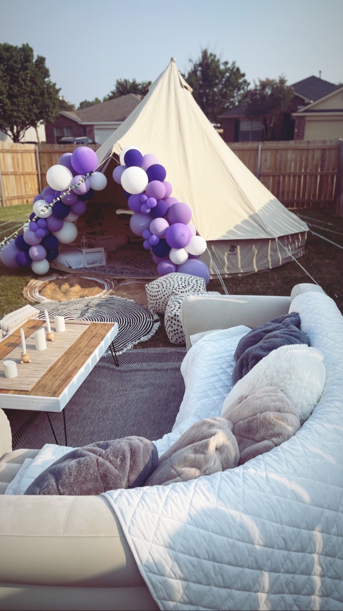 Bringing the best celebration style around with campsite parties, bell tents, glamping, balloon decor, event planning and more. Let us help you celebrate & design the party of your dreams!