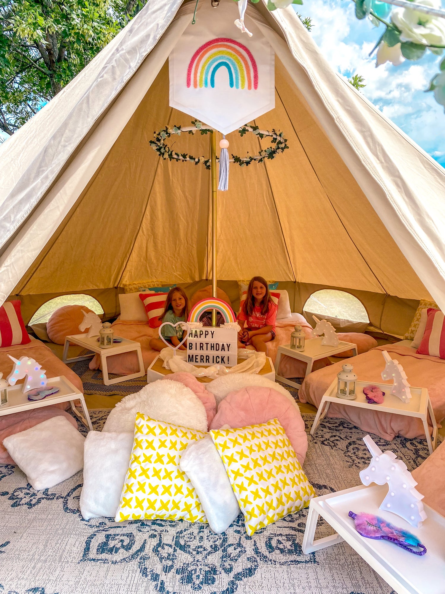 Bringing the best celebration style around with campsite parties, bell tents, glamping, balloon decor, event planning and more. Let us help you celebrate & design the party of your dreams!